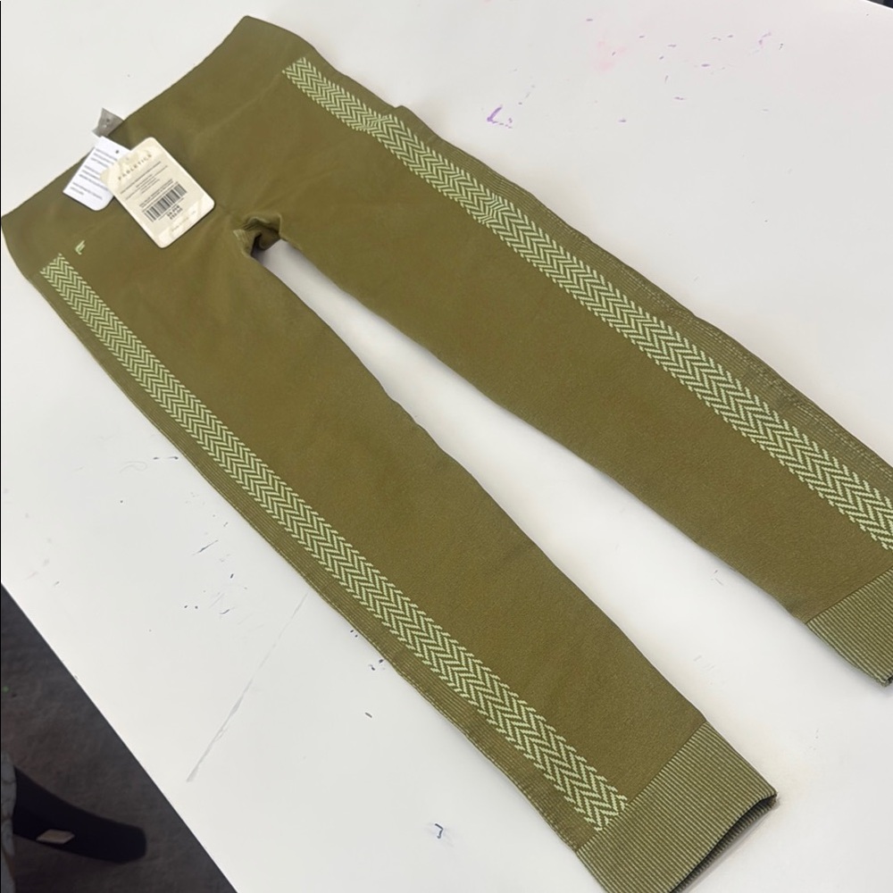 Fabletics Women leggings S/6 Olive Green High Waist Seamless Check Yoga NWT $70